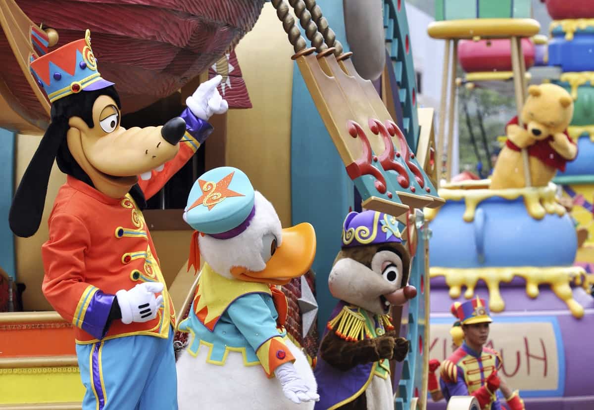 Best Kept Secrets Of Disneyland 6 Hidden Attractions More