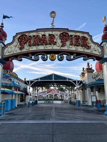 Lamplight Lounge Review: Menu Offerings, Secret Drinks & More 80 Pixar Pier signage