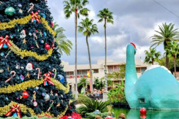 Hollywood Studios Christmas Guide & Photo Tour 266 Dinosaur Gertie and the Hollywood Studios Christmas tree
