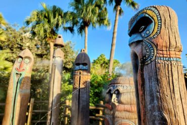 Where to Play, Eat & Shop in Adventureland – Disney World Guide 42 Tikis in Adventureland at Magic Kingdom Park