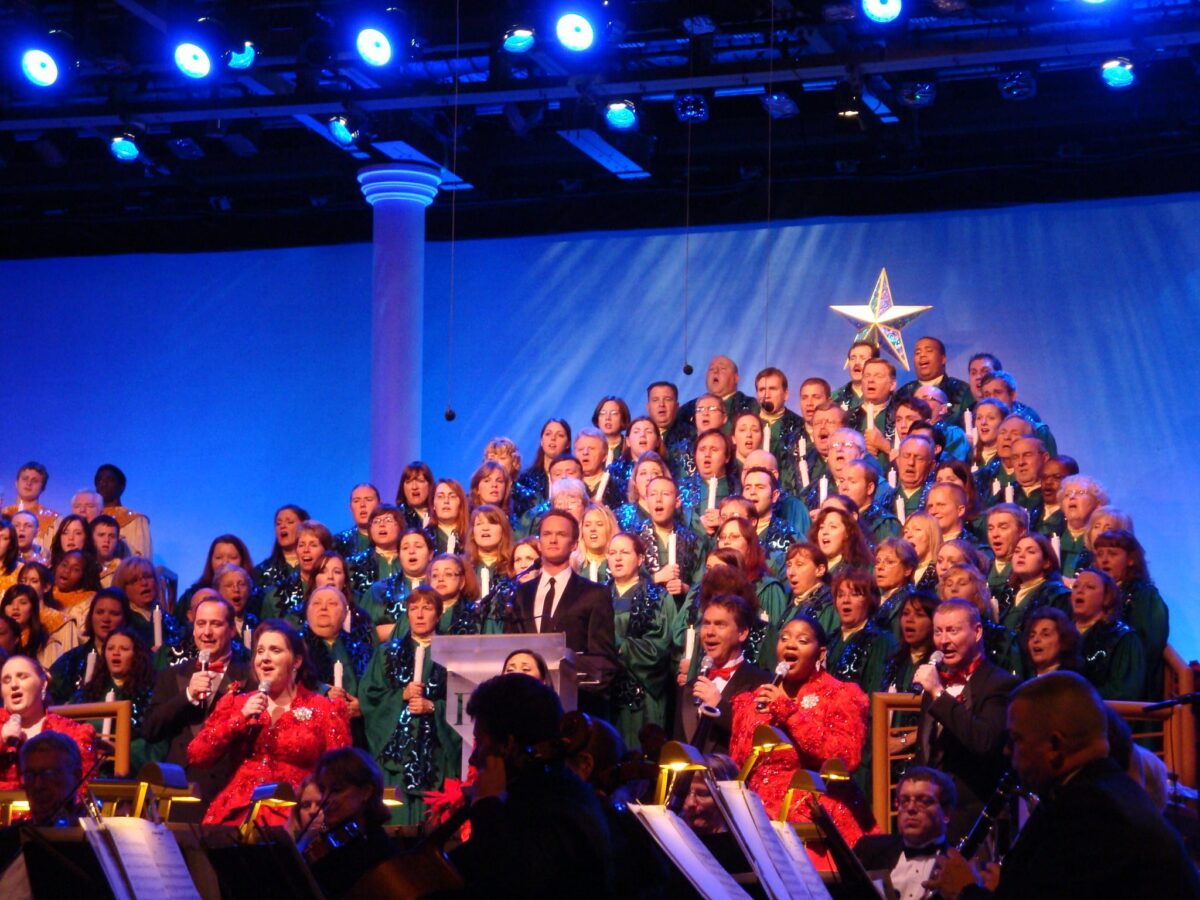 2026 EPCOT Candlelight Processional: The Stunning Show You Can't Miss 20 svg%3E