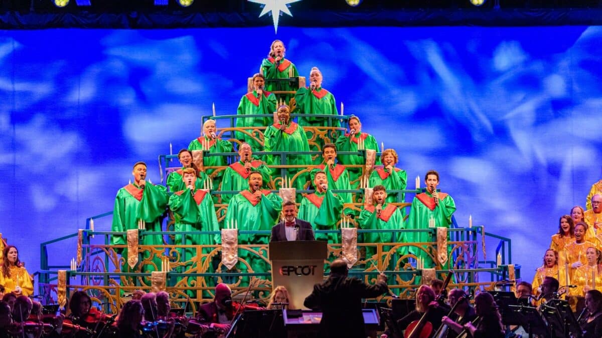 2026 EPCOT Candlelight Processional: The Stunning Show You Can't Miss 5 Choir in green
