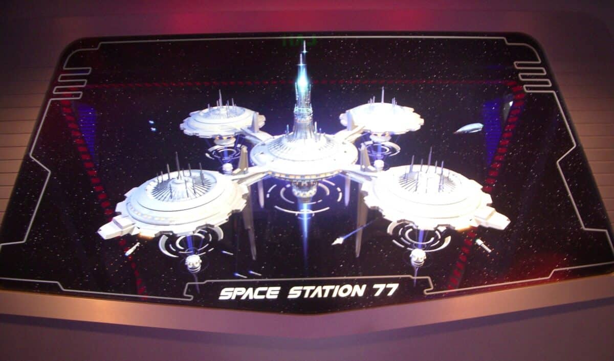 Space Mountain Ride Review - Park Savers