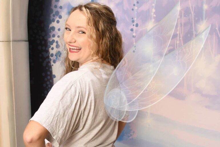 Disney PhotoPass Portrait Studios: What to Know 120 svg%3E
