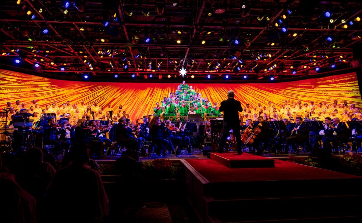 2026 EPCOT Candlelight Processional: The Stunning Show You Can't Miss 2 svg%3E