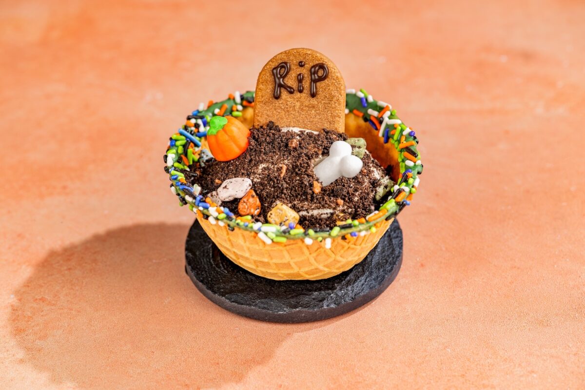 Halloween Foodie Guide at Walt Disney World Resort 2026 25 svg%3E