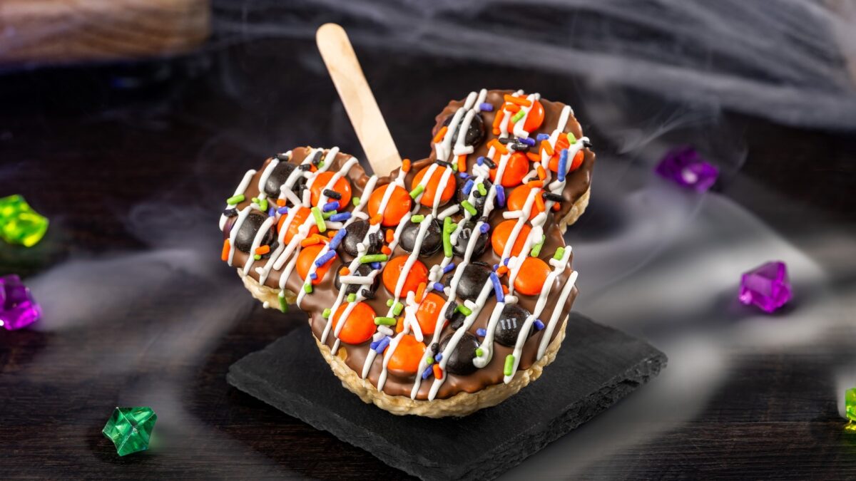 Halloween Foodie Guide at Walt Disney World Resort 2026 73 svg%3E
