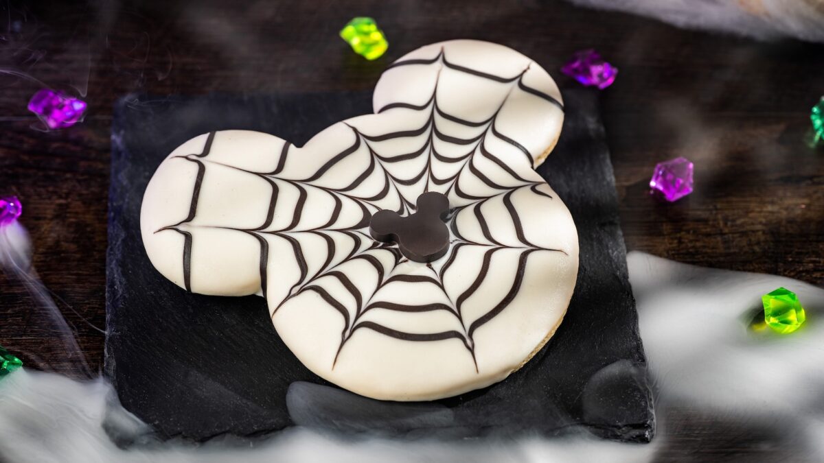 Halloween Foodie Guide at Walt Disney World Resort 2026 51 svg%3E