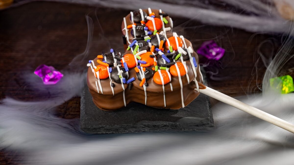 Halloween Foodie Guide at Walt Disney World Resort 2026 53 svg%3E