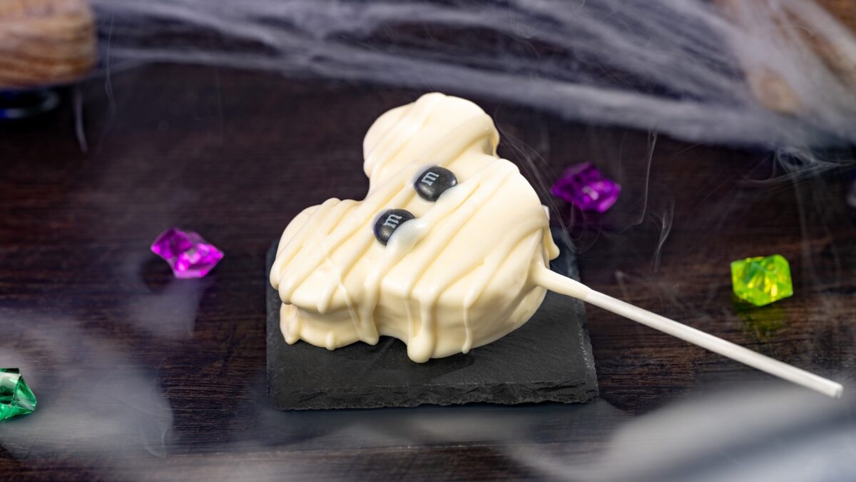Halloween Foodie Guide at Walt Disney World Resort 2026 69 svg%3E