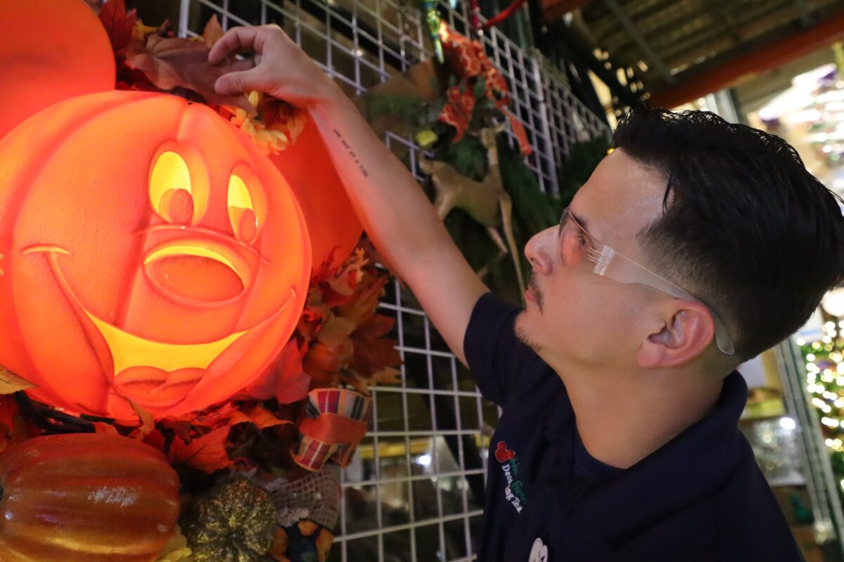 Halloween Foodie Guide at Walt Disney World Resort 2026 61 svg%3E